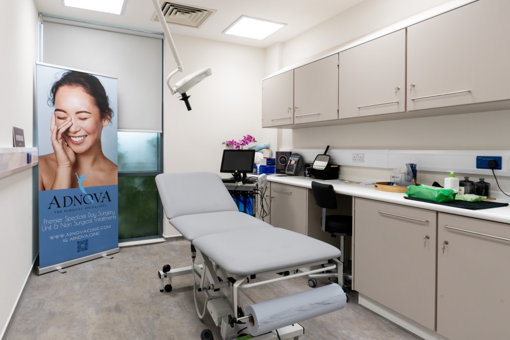 Aesthetic treatment room at Adnova day clinic
