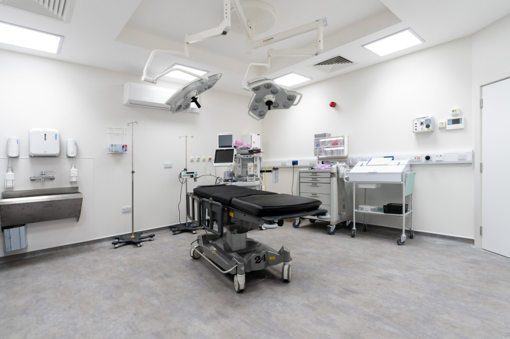 Operating theatre at plastic surgery clinic